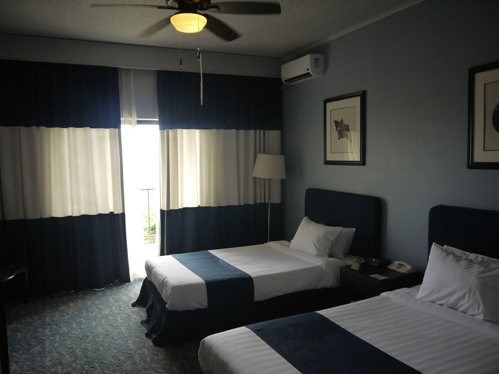 Coral Ocean Resort Сайпан Екстериор снимка